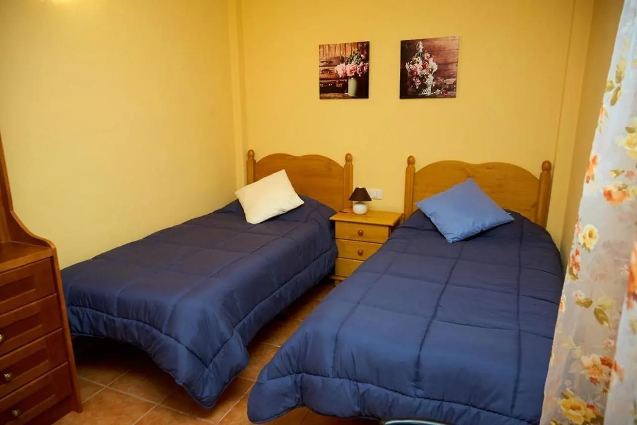 Cosy Chalet: Panoramic Views in Icod De Los Vinos 0*,  Spain
